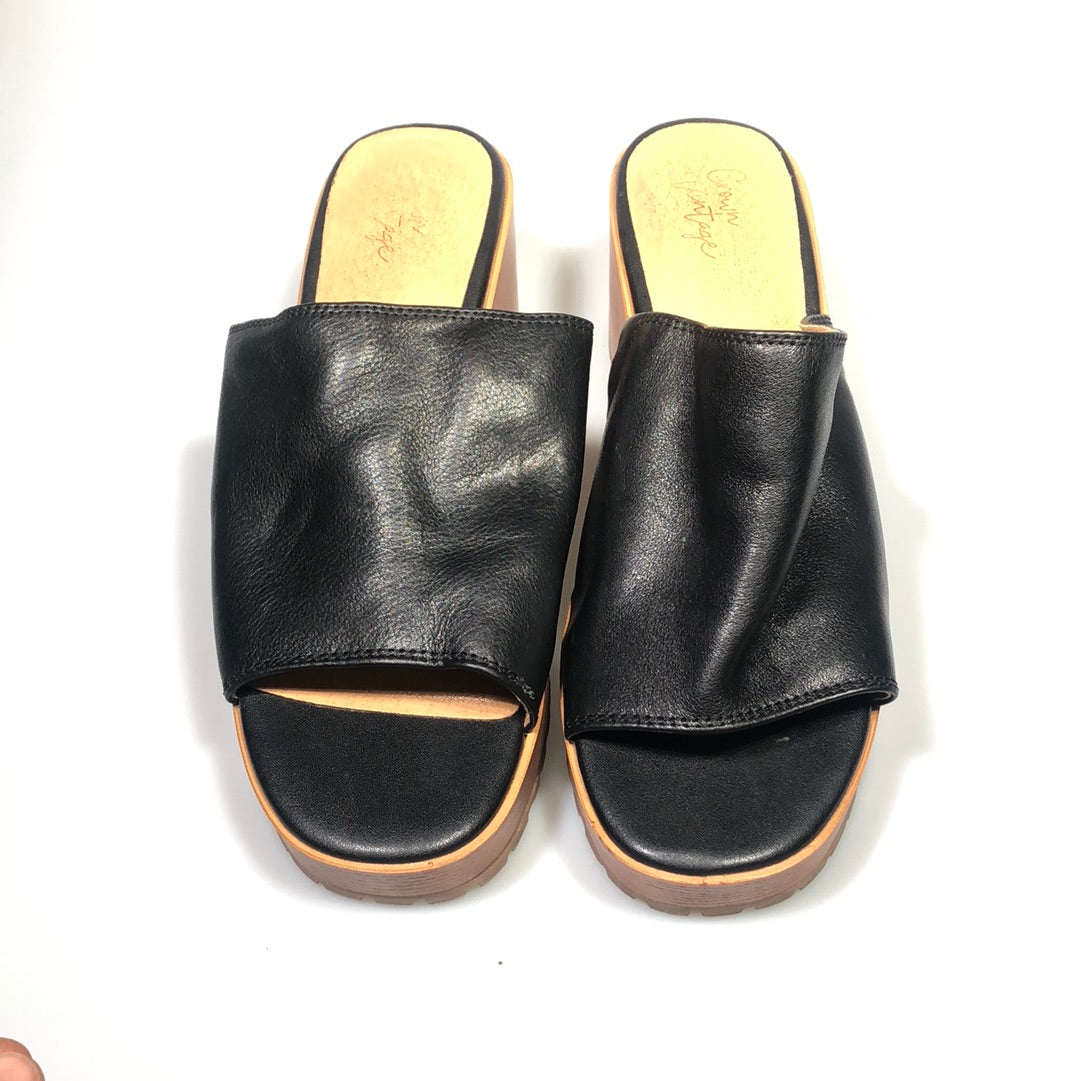 Zapatilla Negro Crown Vintage