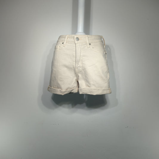 Short Crema Old Navy