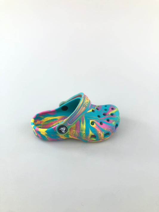 Sandalia Multicolor Crocs