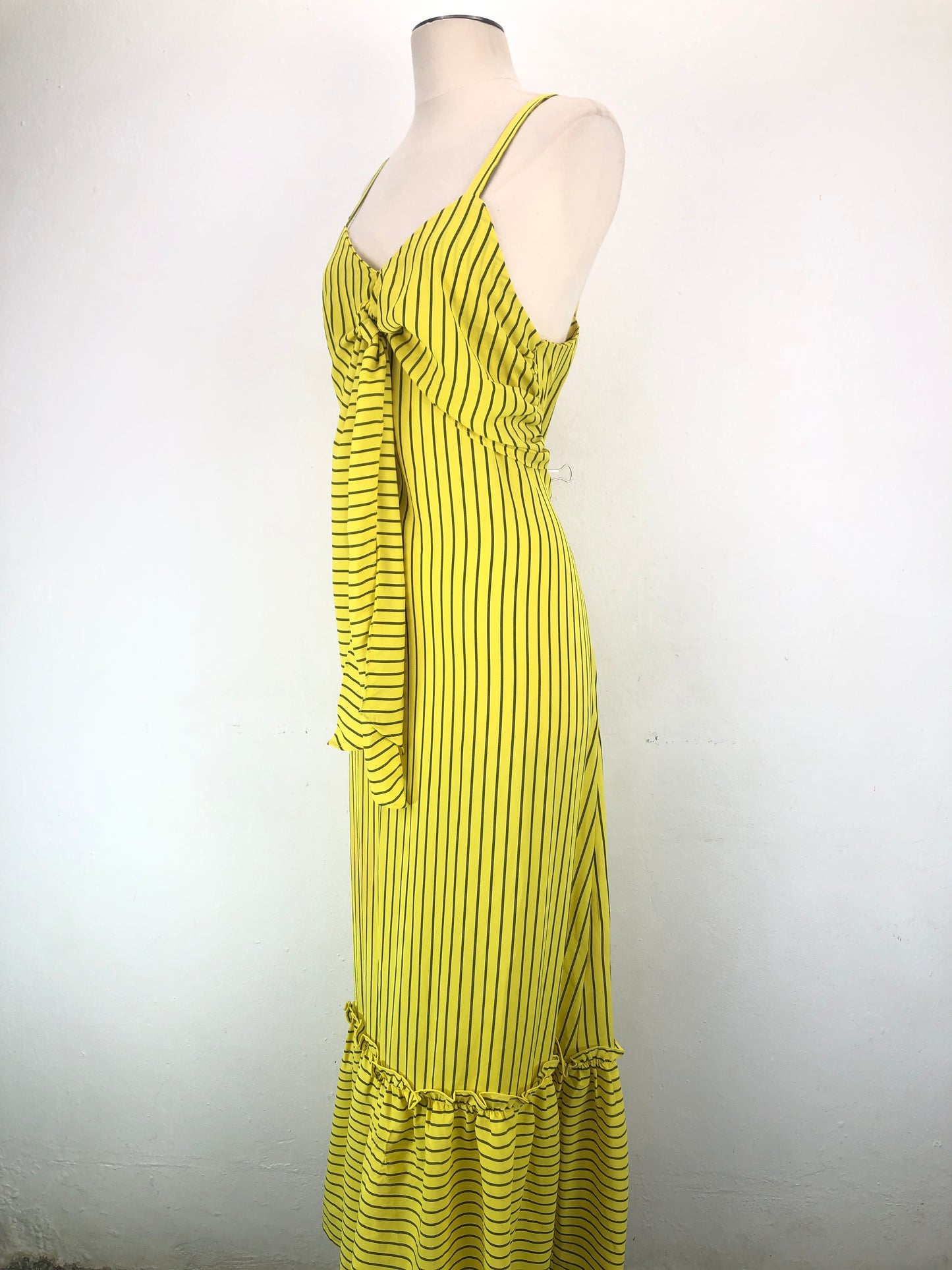 Vestido Amarillo Review