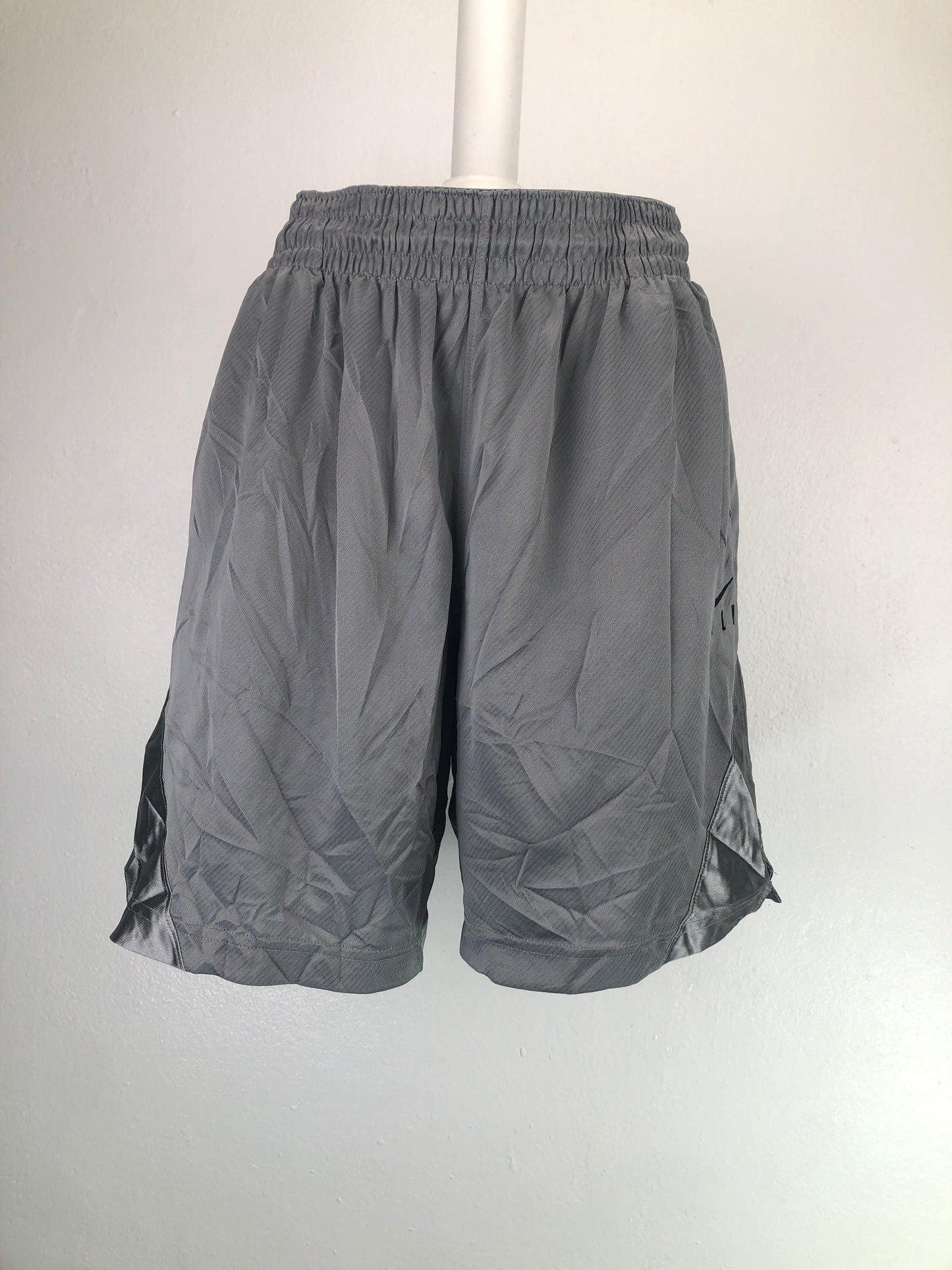 Short Gris Nike DRI FIT