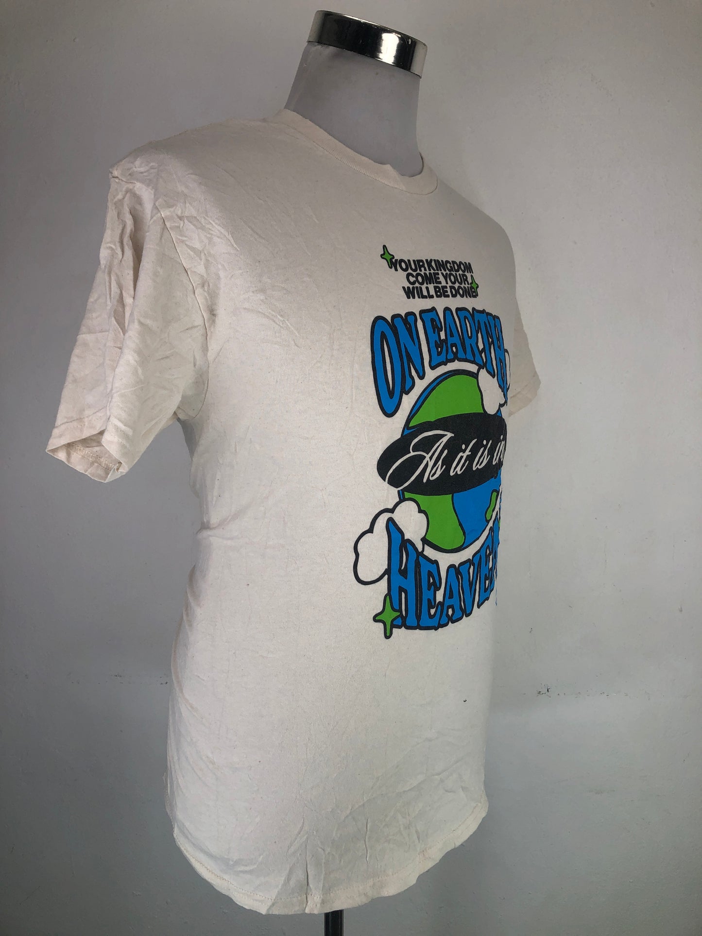 Camiseta Crema On Earth