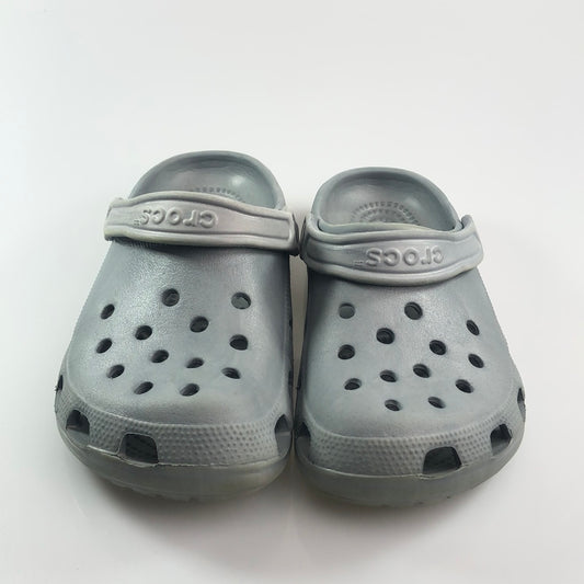 Sandalia Gris Crocs