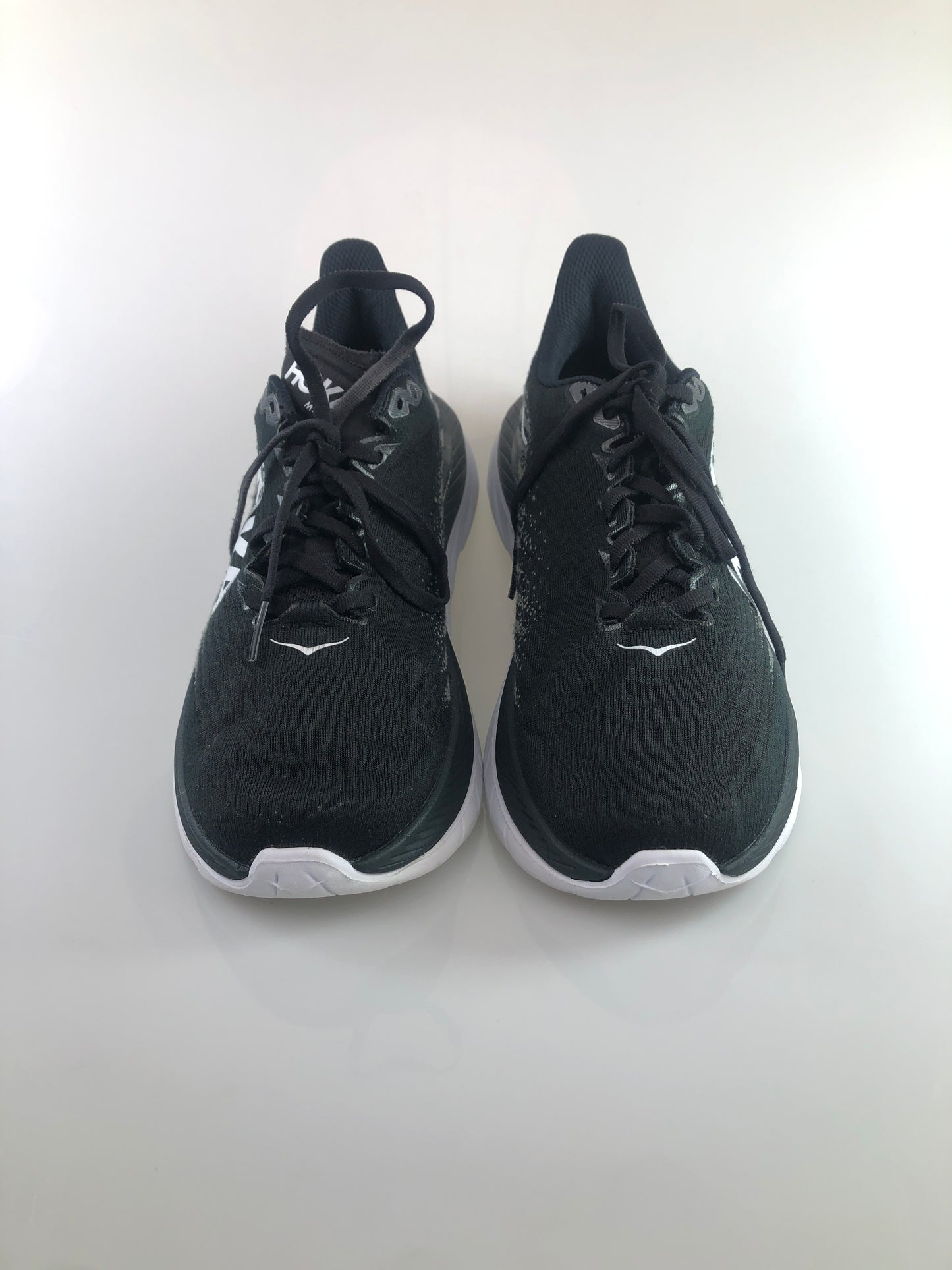 Tenis Negro Deportivo Hoka