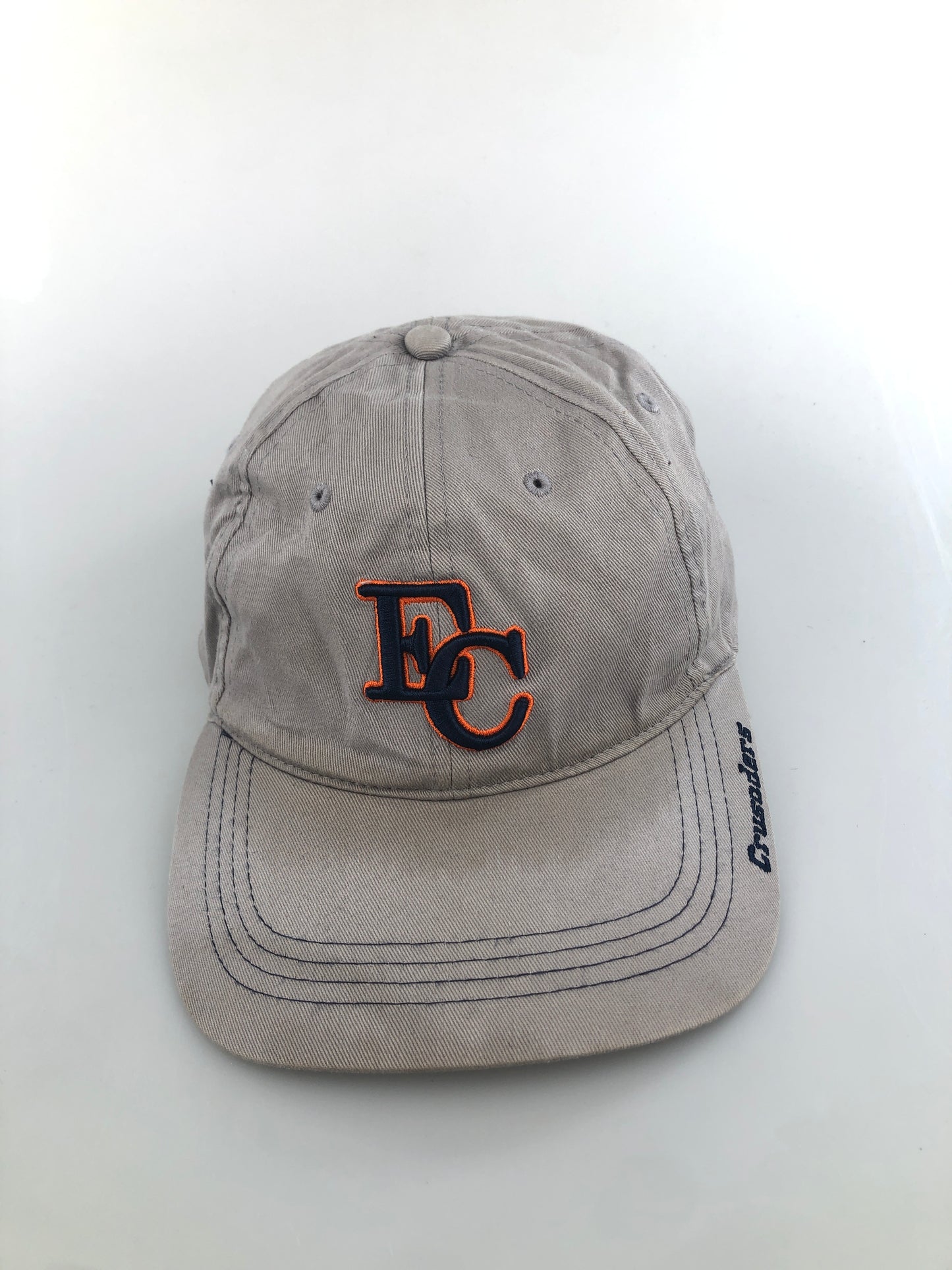 Gorra Gris Eastside Catholic