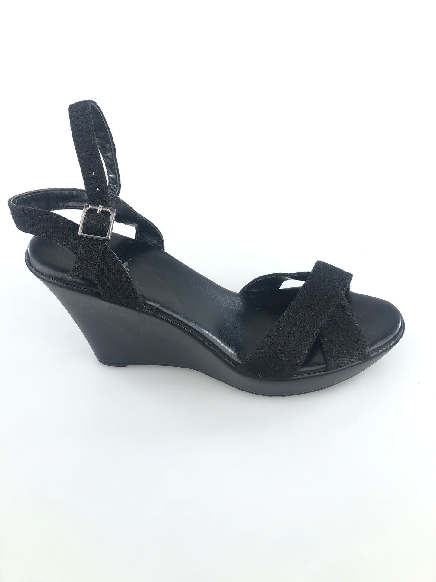 Zapatilla Negro Fioni