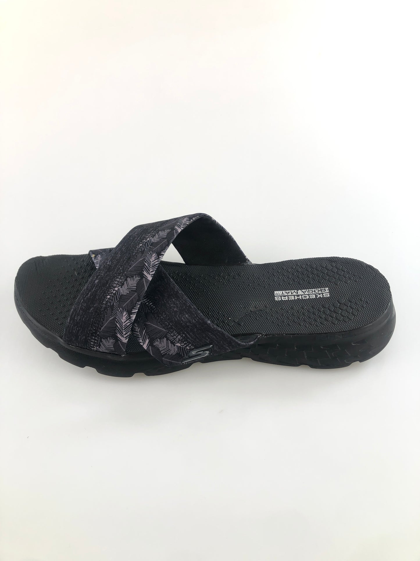 Sandalia Gris Skechers Gora Mat