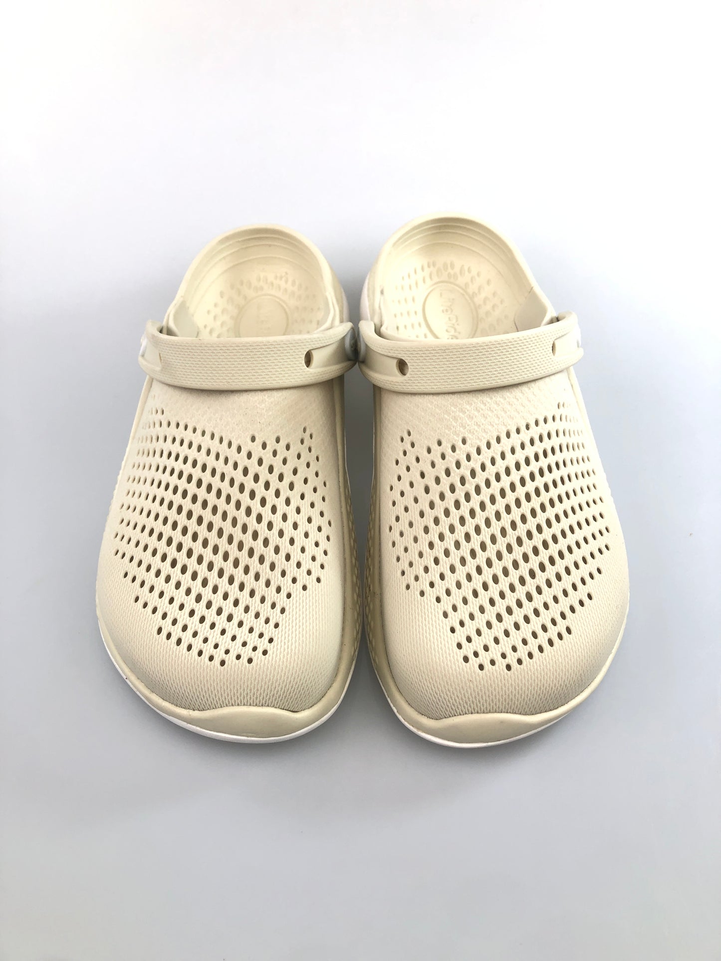 Sandalia Beige Crocs