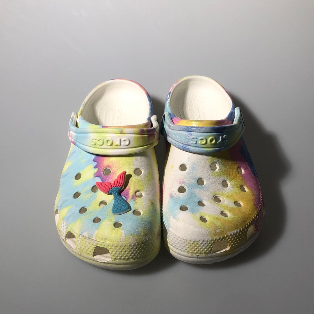 Sandalia Multicolor Crocs