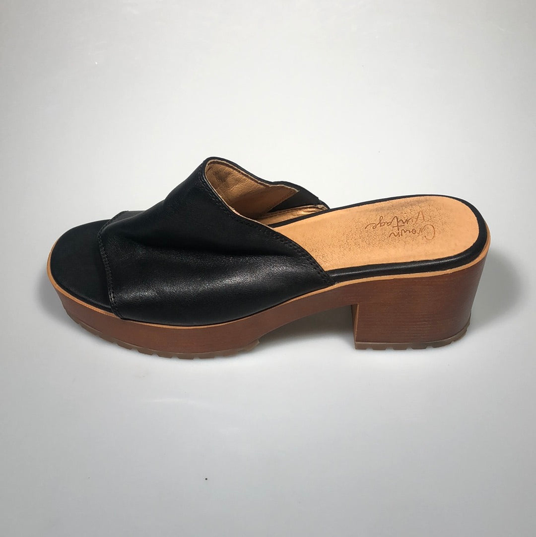 Zapatilla Negro Crown Vintage